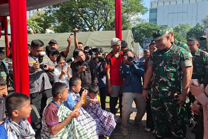 HUT TNI Ke -80, Kodam I/ Bukit Barisan Gelar Bakti Sosial di Medan, Pangdam I/BB; TNI Harus Memberi Manfaat Untuk Masyarakat
