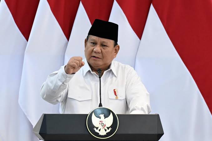 Jelang Peringatan HUT RI Ke - 80, Presiden Prabowo Kukuhkan 76 Calon Paskibraka di Istana Kepresidenan