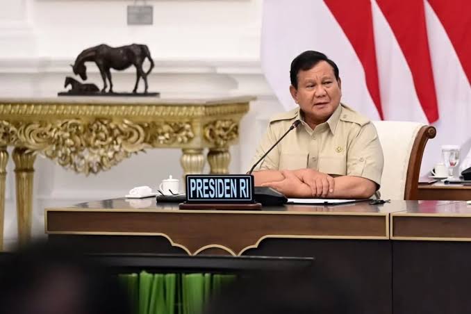 Rapat Terbatas di Hambalang, Presiden Prabowo Berkomitmen Tertibkan Aktivitas Ilegal di Kawasan Hutan
